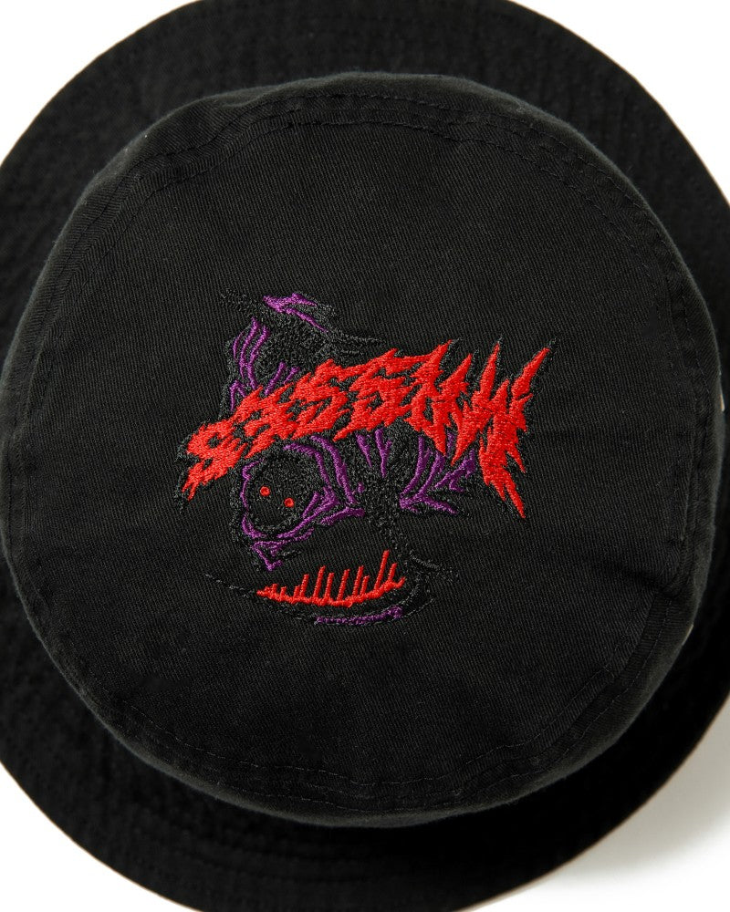HAT R