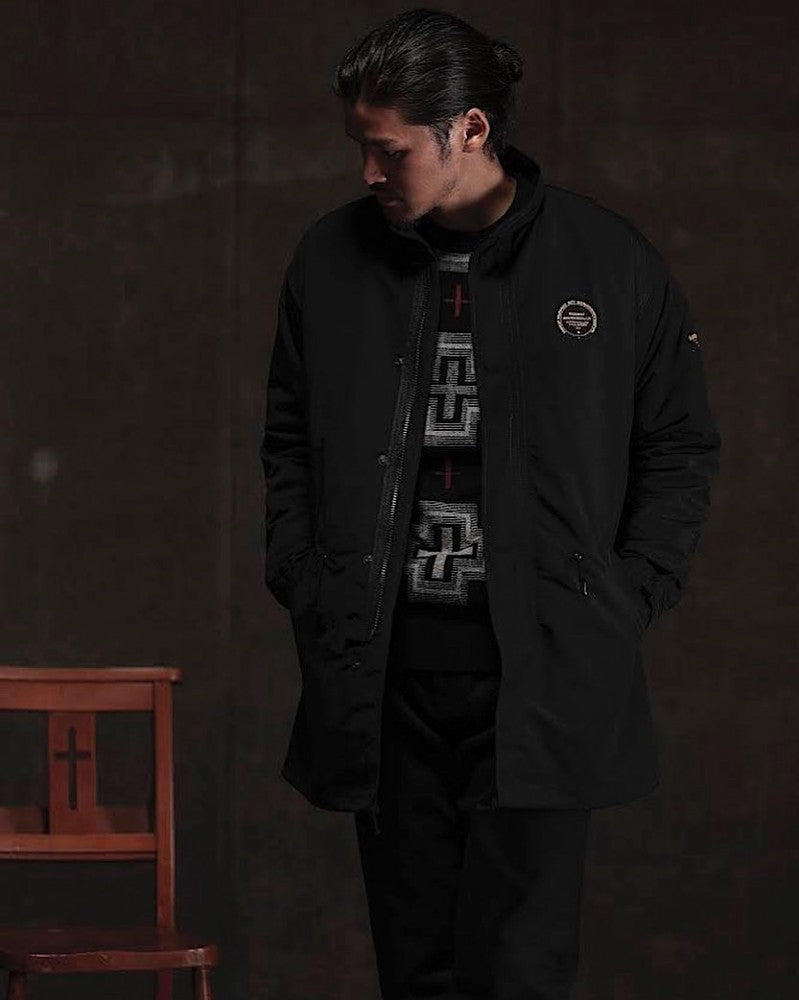 Native Cross Crew Neck Knit
