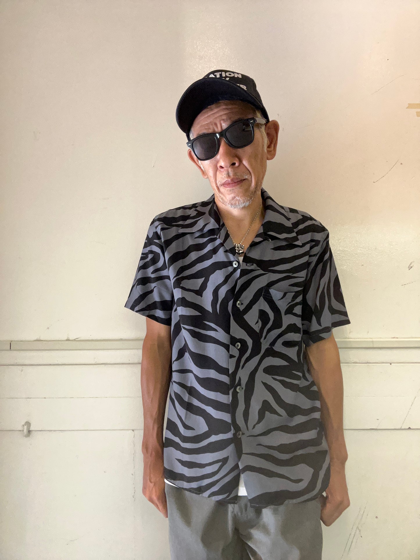 Hawaiian SS Shirt / Zebra