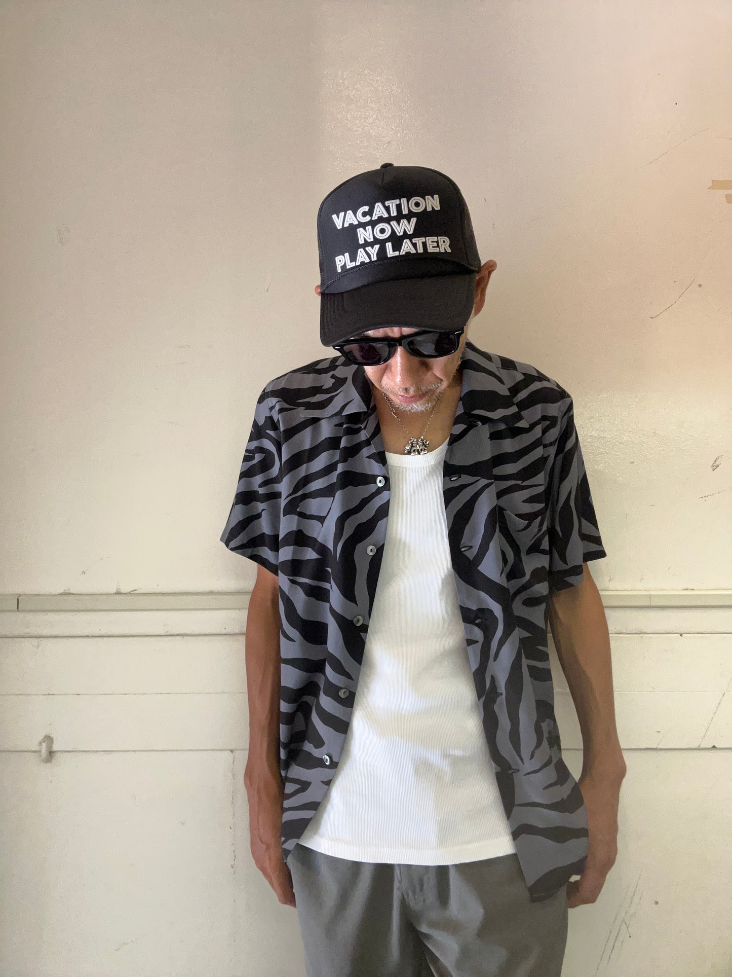 Hawaiian SS Shirt / Zebra