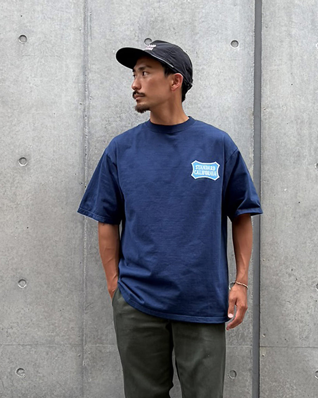 SD Heavyweight Basic Shield Logo T